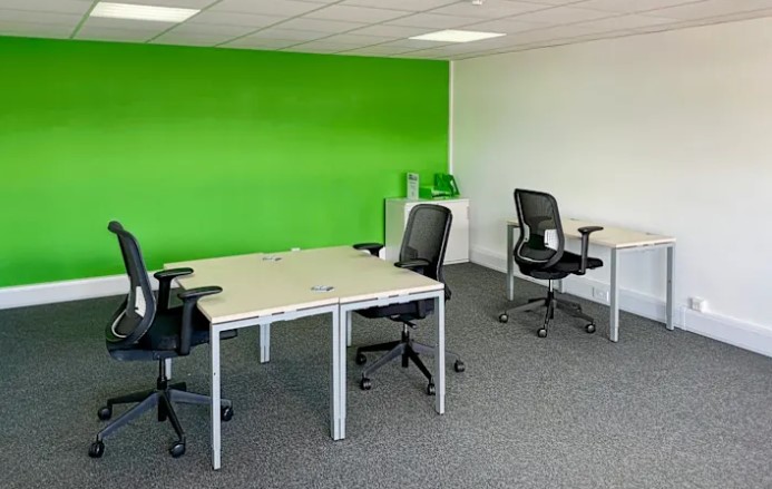 Office in Waterlooville - photo 2